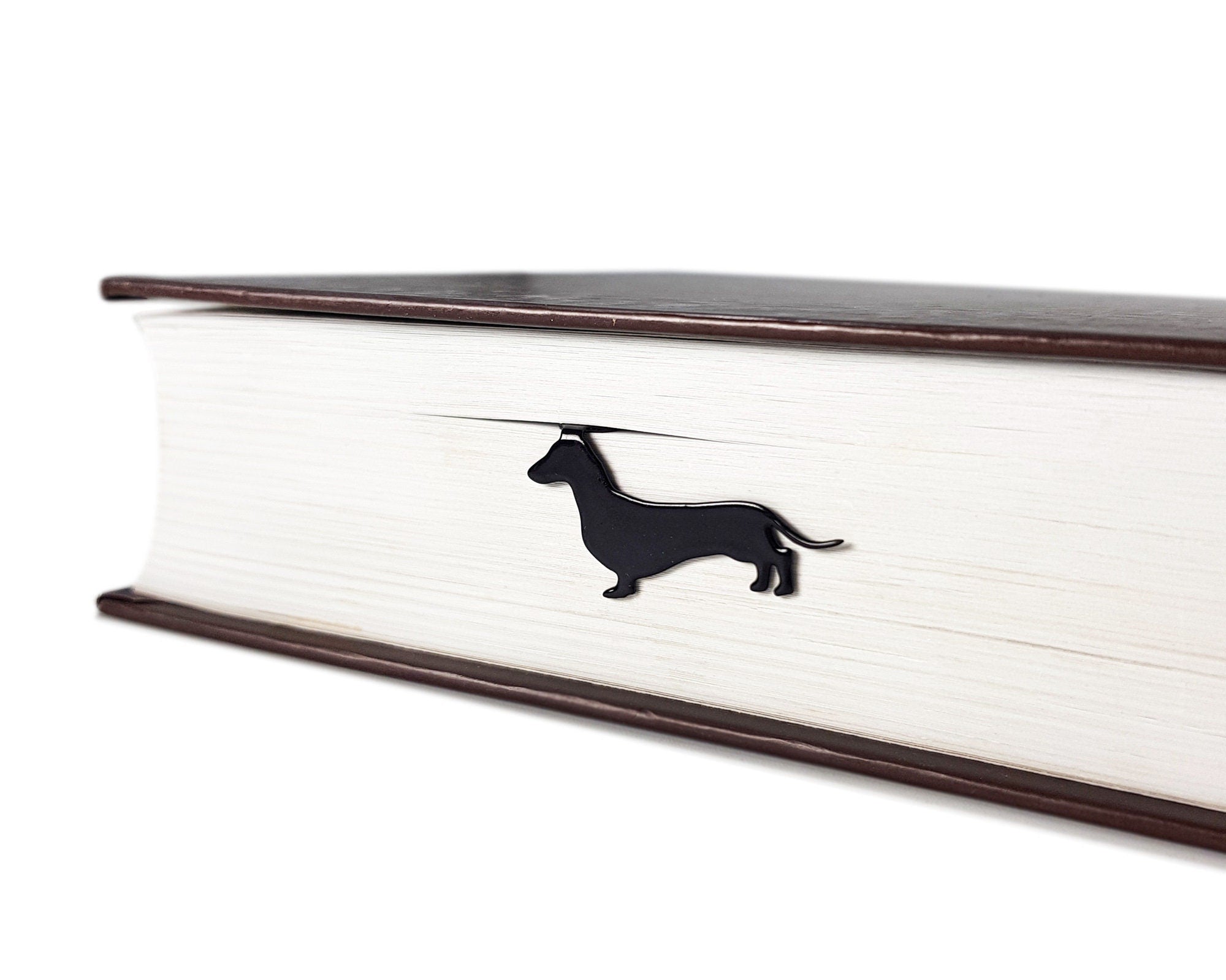 Dachshund Fan Bookmark - Small Bookish Gift for Best Friend, Dog Lovers and Book Club Party Favor - Atelier Article