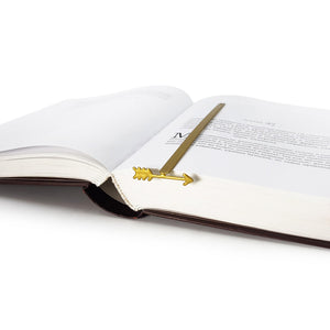 Arrow Bookmark - Sleek and Minimalist Design for Avid Readers and Book Lovers - Atelier Article