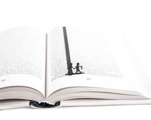 Bookmark "Boy and Girl - Into Adventure". - Atelier Article