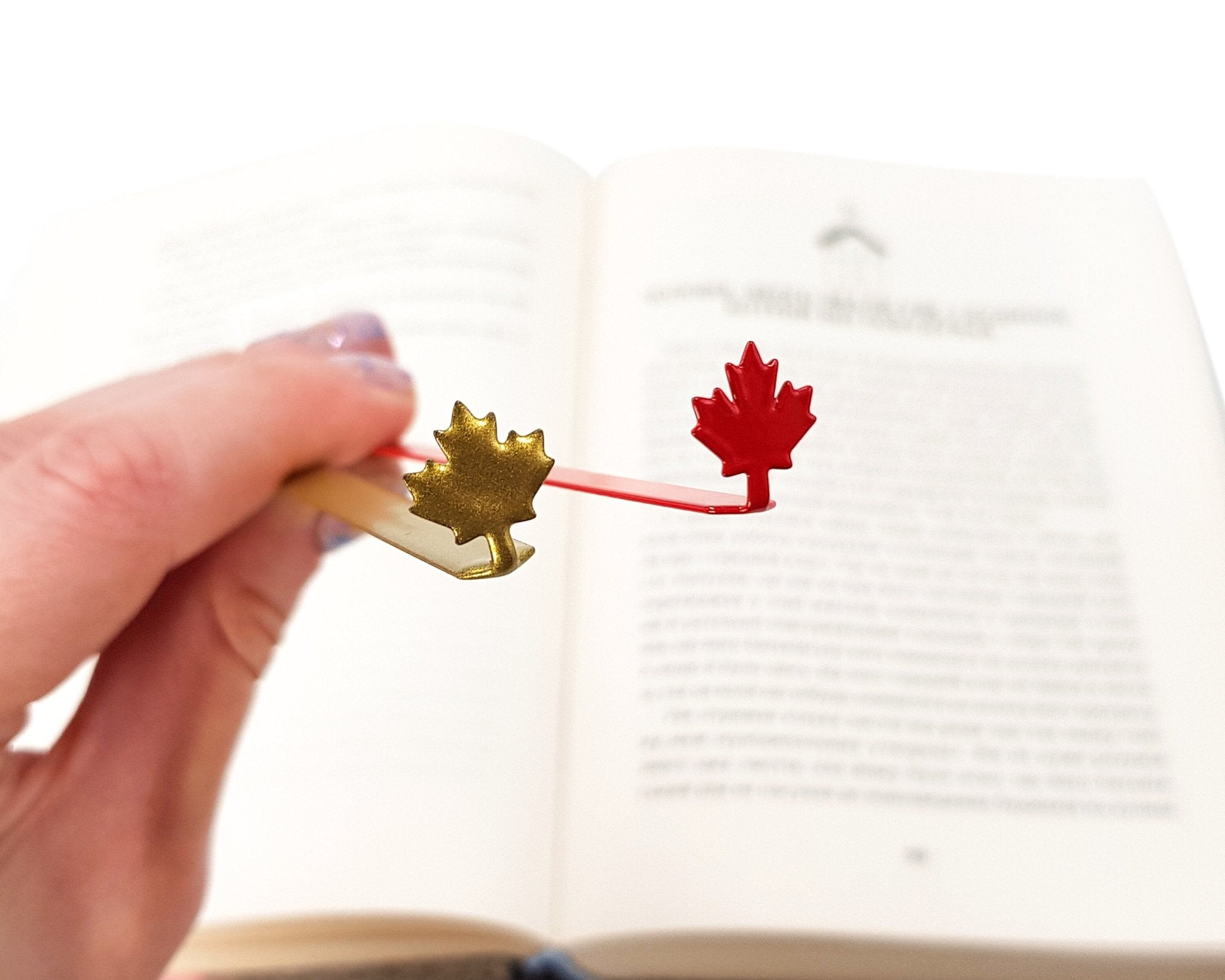 Canadian Maple Leaf Bookmark - Celebrate Canadian Pride with This Elegant and Iconic Design - Atelier Article