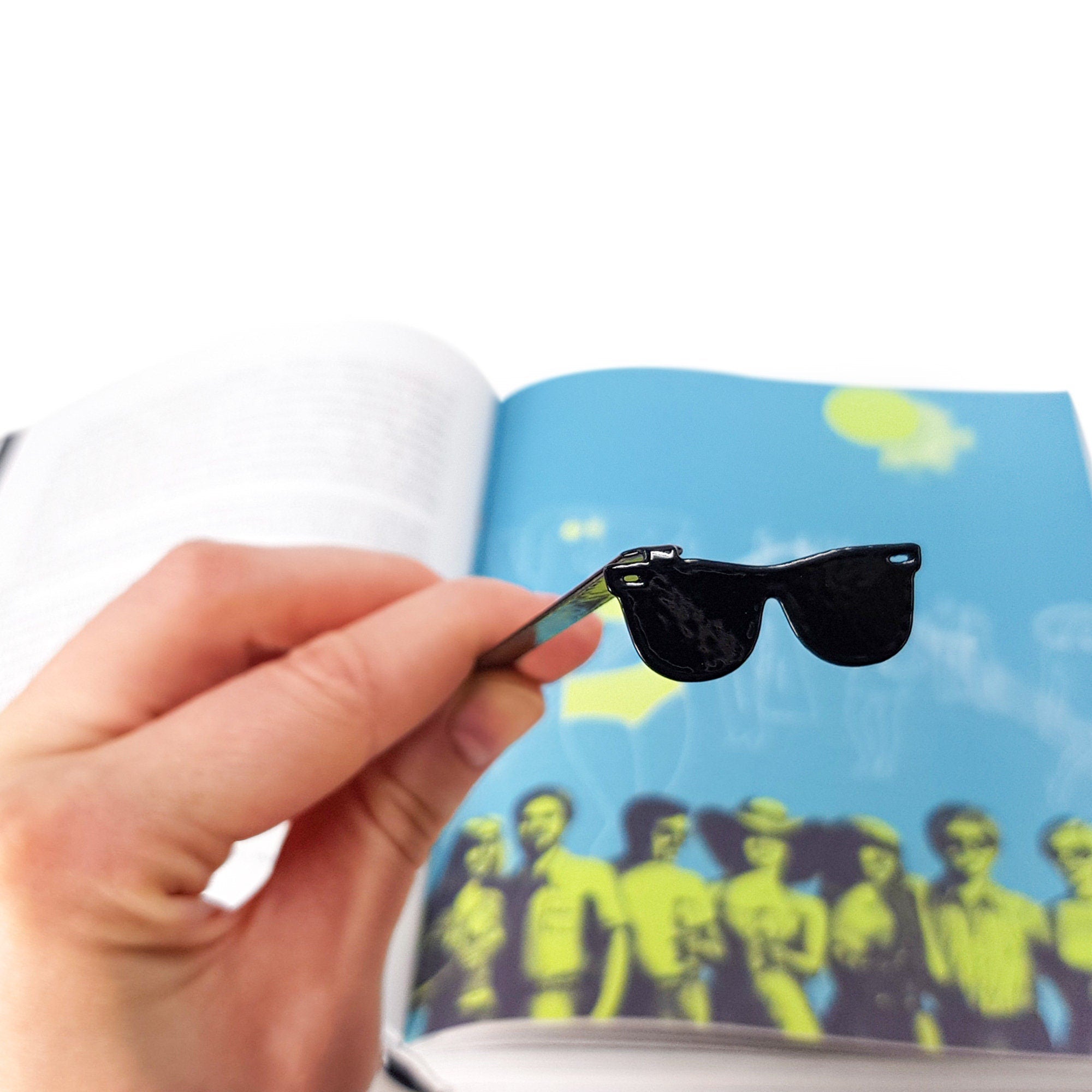 Bookmark "Cool Sunglasses". - Atelier Article