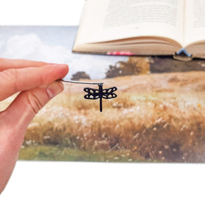 Dragonfly Bookmark - Delicate and Nature-Inspired Design for Avid Readers and Nature Lovers - Atelier Article