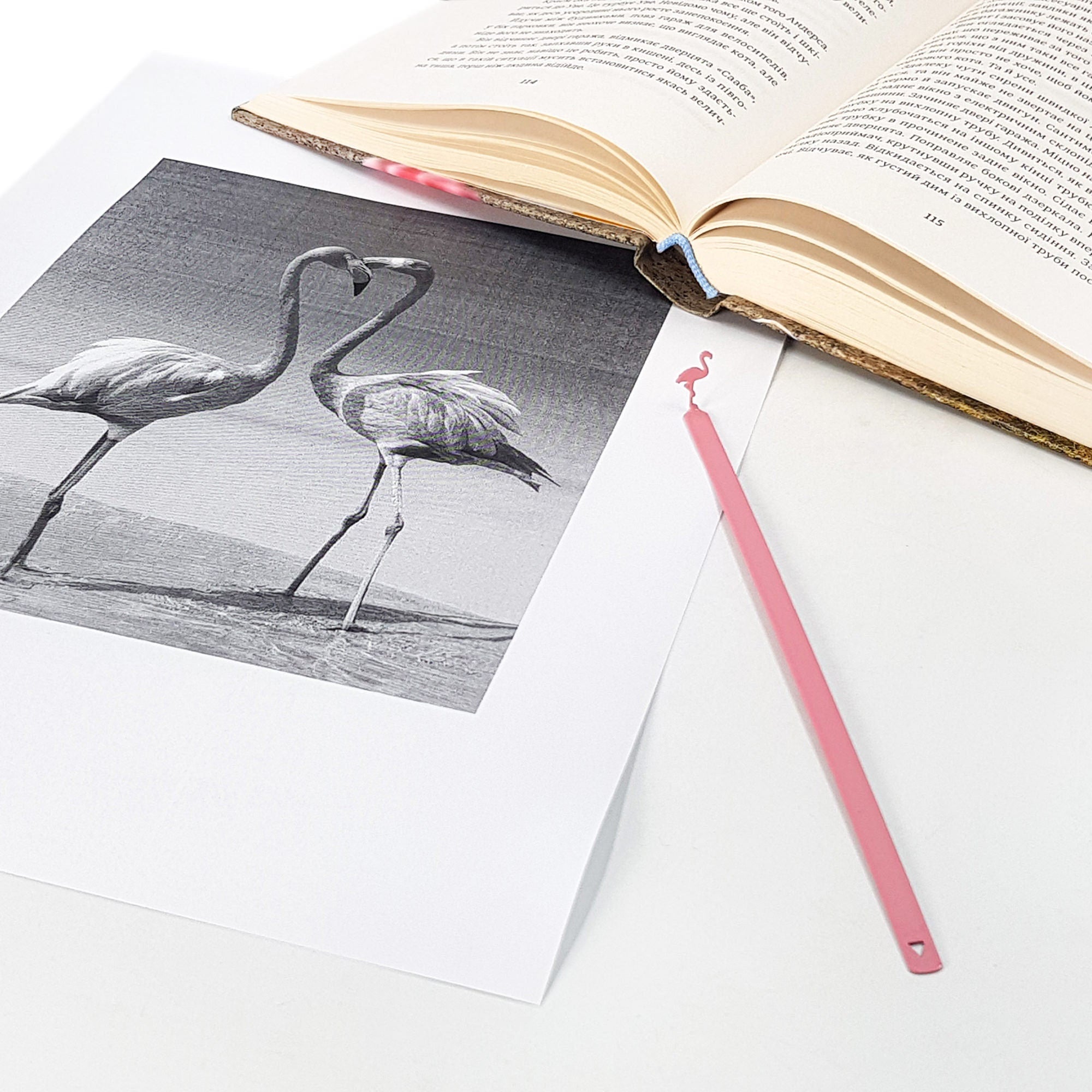 Bookmark "Flamingo". - Atelier Article