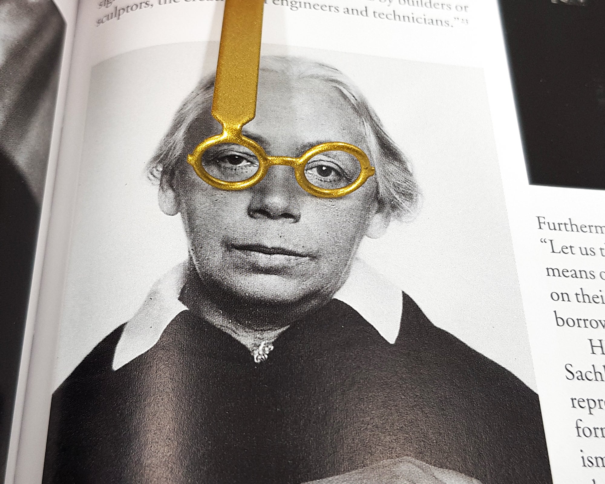 Bookmark "Golden Round Glasses". - Atelier Article