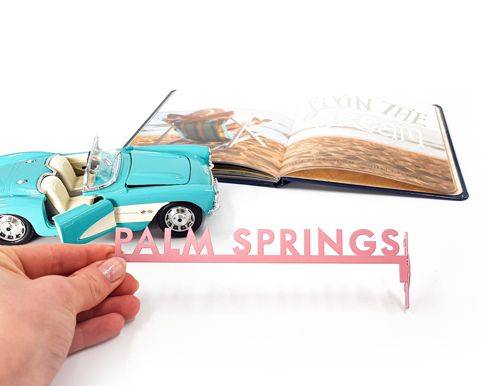 Bookmark "Palm Springs". - Atelier Article