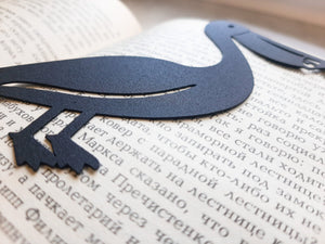 Pelican Bookmark - Graceful and Unique Design for Avid Readers and Nature Enthusiasts - Atelier Article