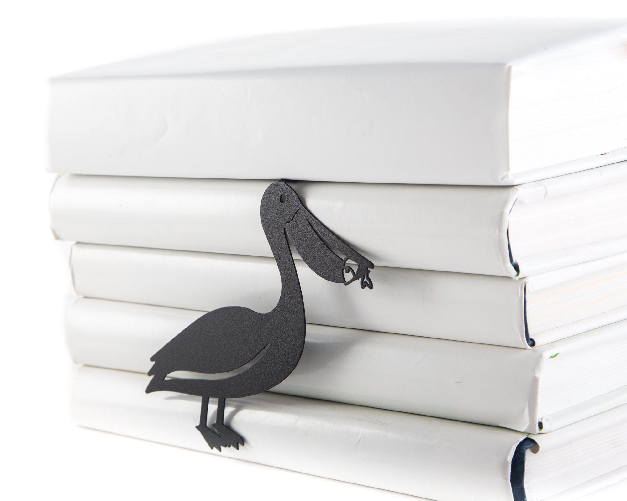 Pelican Bookmark - Graceful and Unique Design for Avid Readers and Nature Enthusiasts - Atelier Article