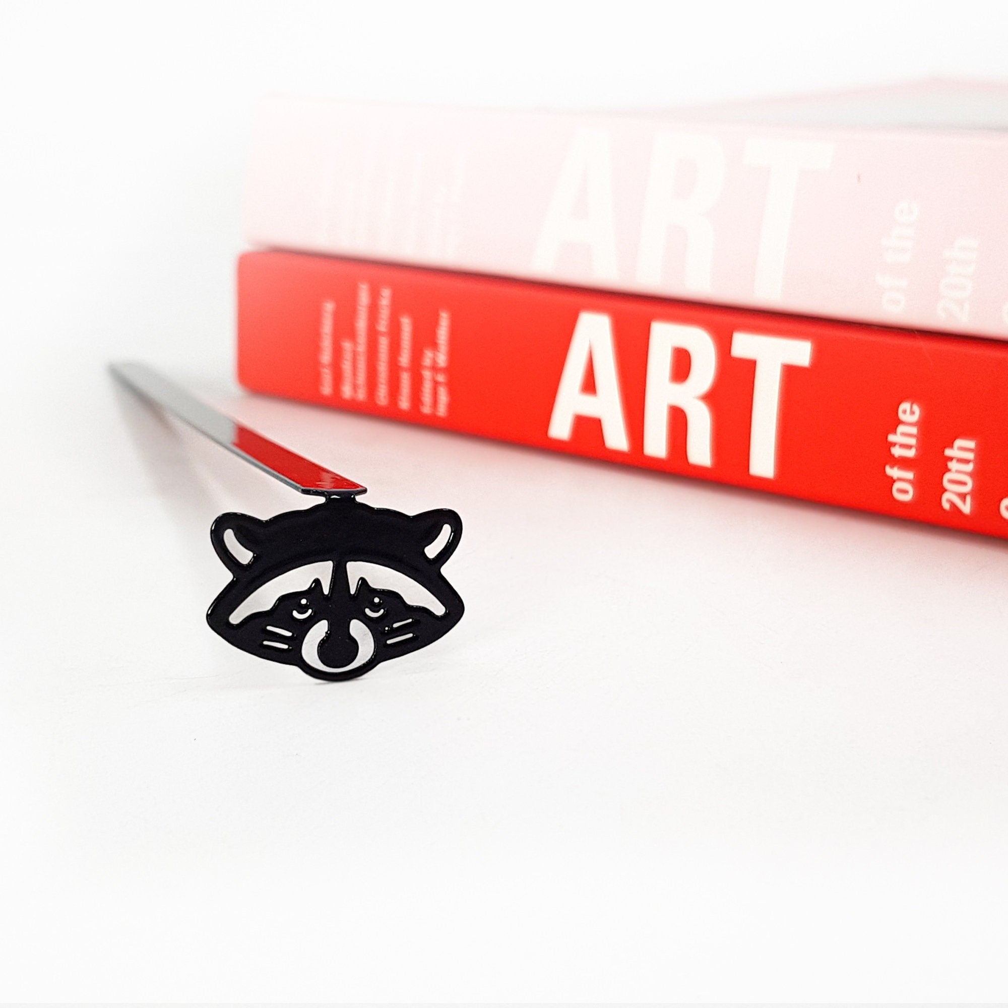 Bookmark "Raccoon Face". - Atelier Article