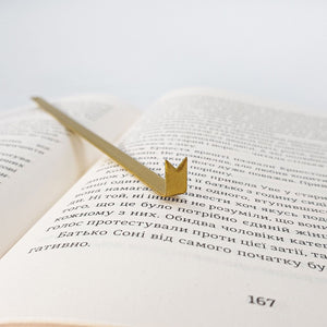 Ribbon Bookmark - Sleek and Minimalist Design for Avid Readers and Lovers of Simplicity - Atelier Article