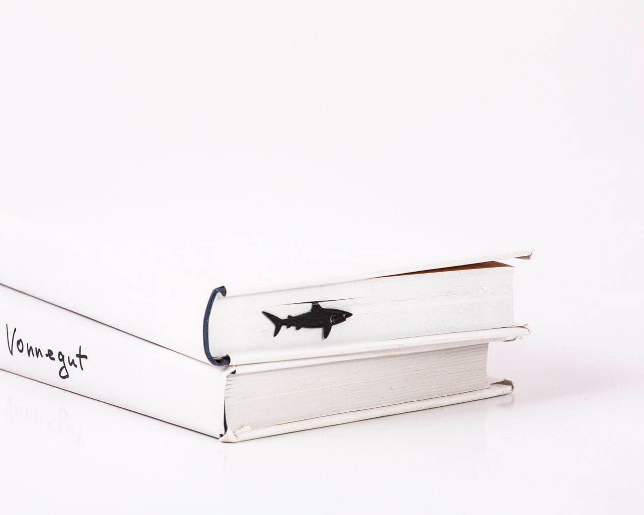 Shark Bookmark - Bold and Unique Gift for Avid Readers and Ocean Lovers - Atelier Article