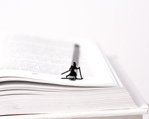 Bookmark "Skier in High Hat". - Atelier Article