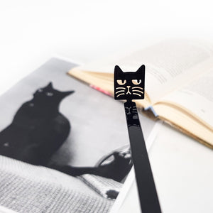 Bookmark "Suspicious Cat". - Atelier Article