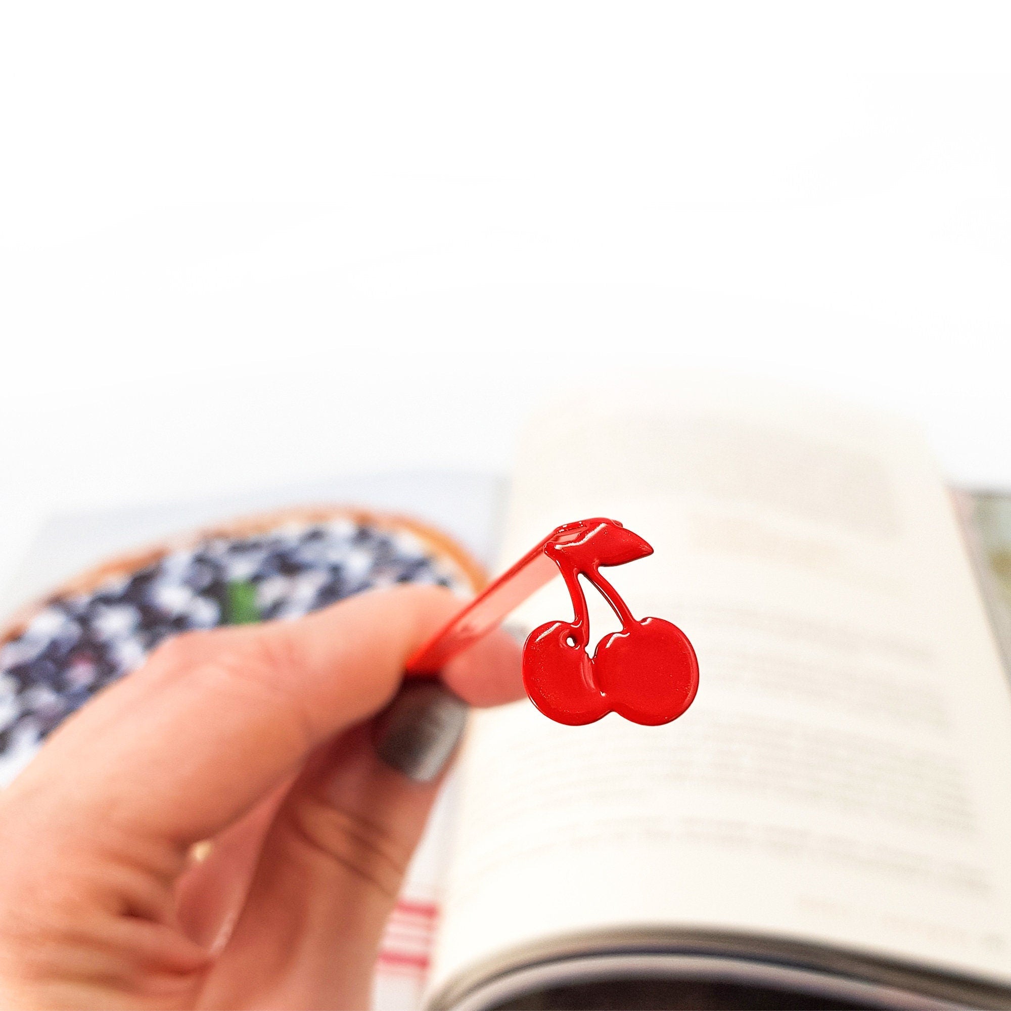 Bookmark "Sweet Cherries". - Atelier Article