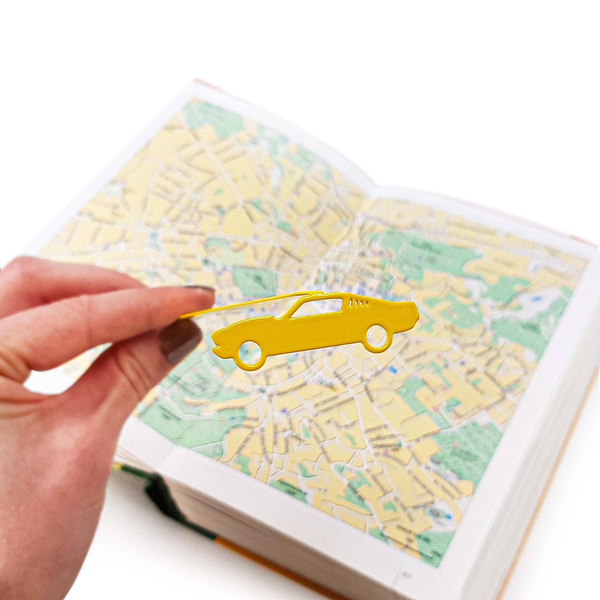 Bookmark "Yellow Muscle Car". - Atelier Article