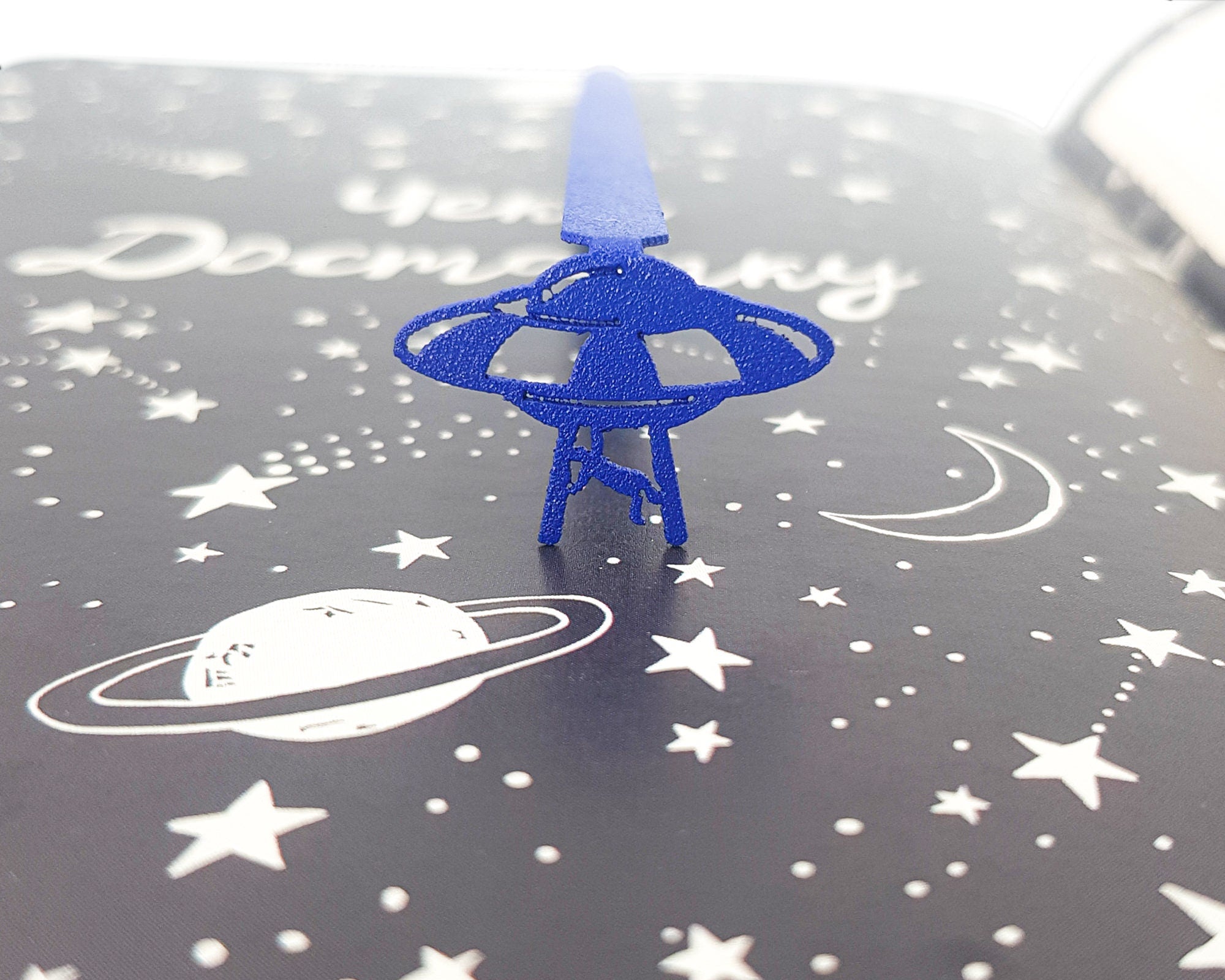 Cryptid Bookmark "Kidnapped by UFO". - Atelier Article