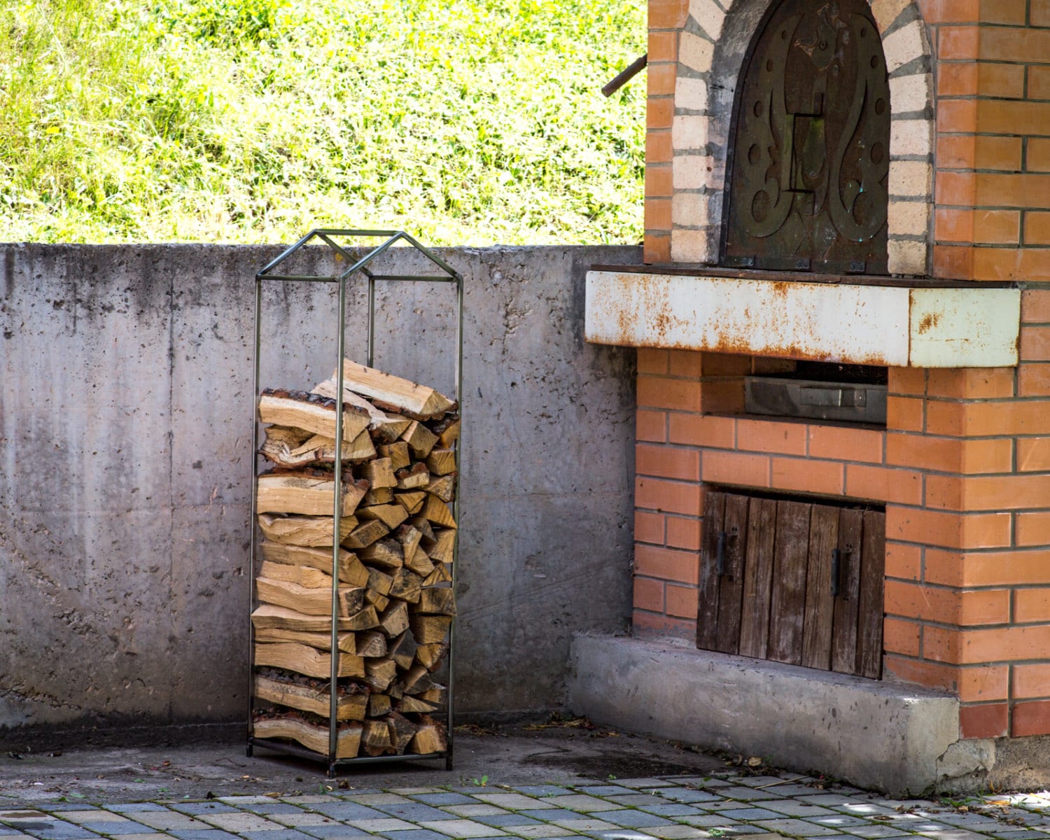 Hand Welded Iron Log Holder for Indoor or Outdoor Firewood Storage - Durable and Stylish - Atelier Article