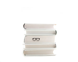 Eyeglasses Bookmark - Stylish and Functional Design for Avid Readers and Lovers of Classic Accessories - Atelier Article