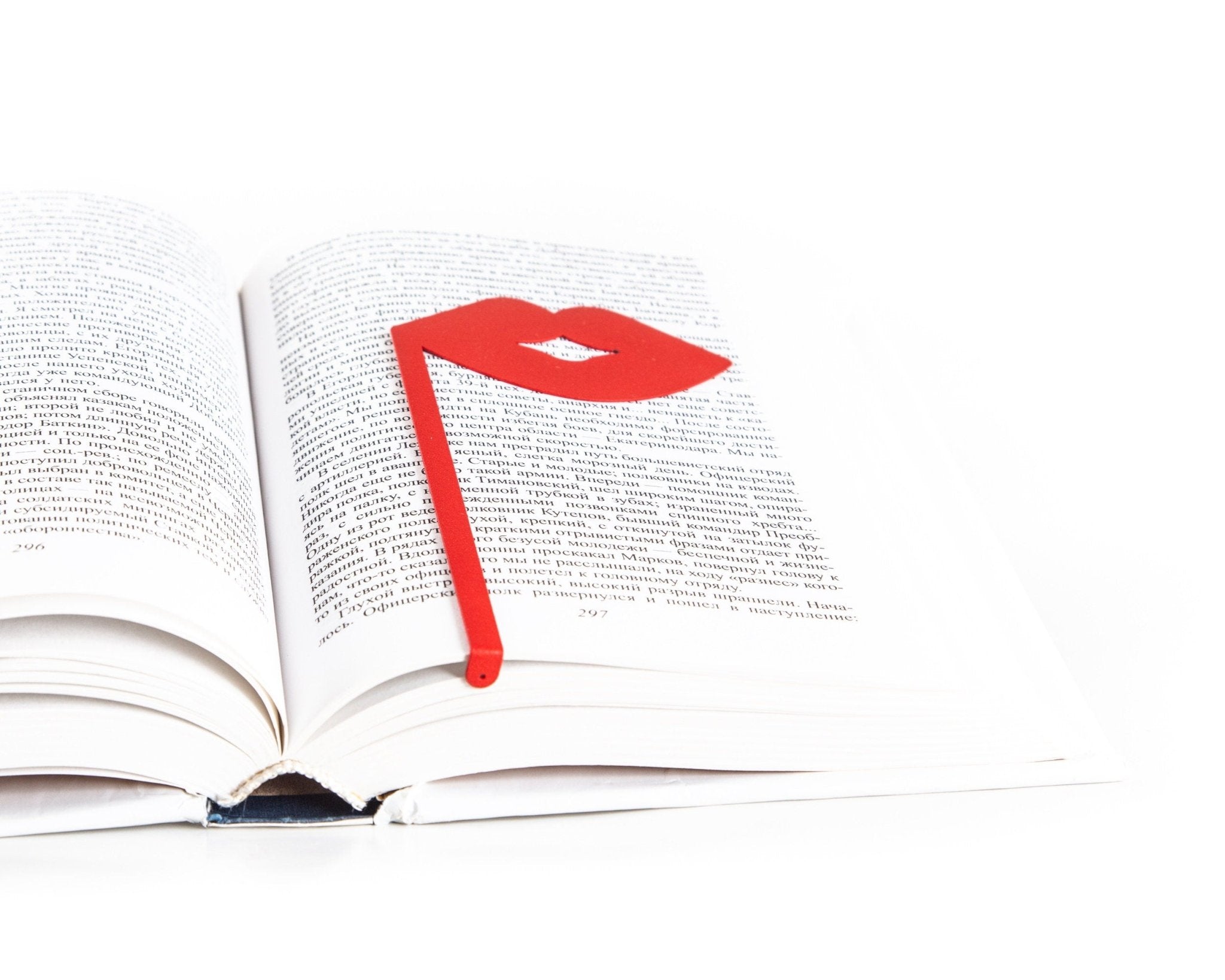 Romantic Bookmark "Red Lips". - Atelier Article