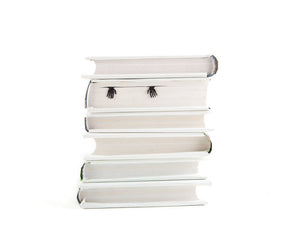 "Skeleton in My Book" Bookmark. - Atelier Article