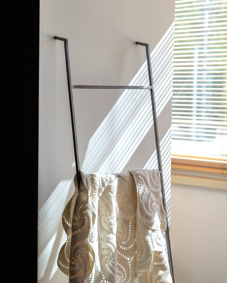 Premium Quality Hand-Welded Metal Skinny Ladder Blanket Display With Support - Atelier Article