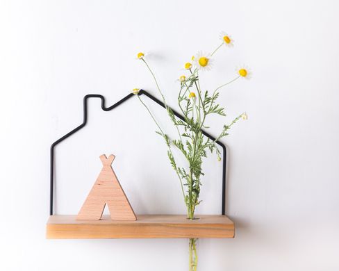 Minimalist Scandinavian style House shaped «VASE for four» by Atelier Article, Assorted