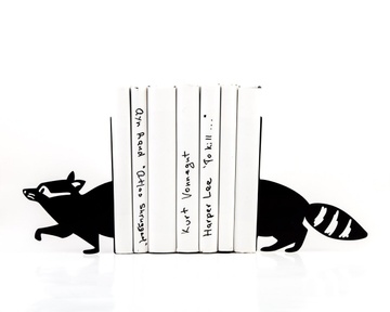 Nursery Bookends «Reading Raccoon» by Atelier Article, Black