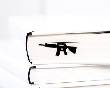 Metal Bookmark for books "Automatic Rifle" by Atelier Article, Black