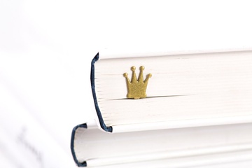 Metal Bookmark for books "Golden Crown" by Atelier Article, Golden
