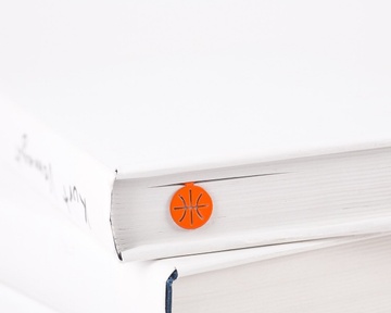 Metal book Bookmark "Basketball" by Atelier Article, Red