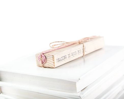 Metal Bookmark for books "Have a doughnut" by Atelier Article, Pink