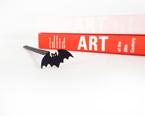 Metal Bookmark Kitti Bat, Black